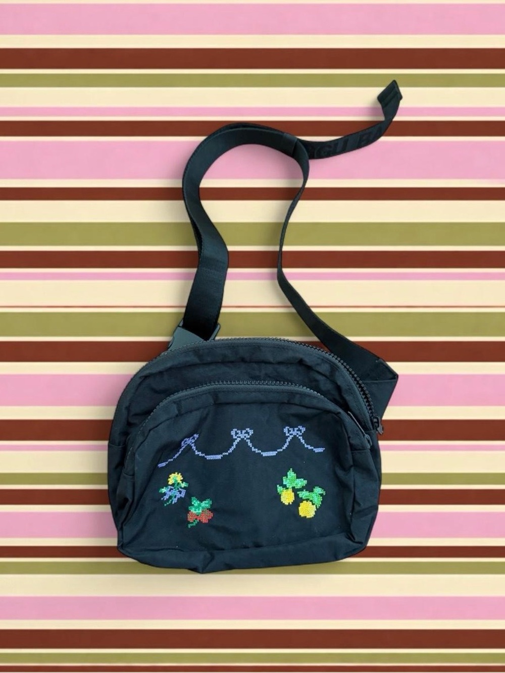 Baggu Embroidered Black Nylon
Crossbody Sling Bag